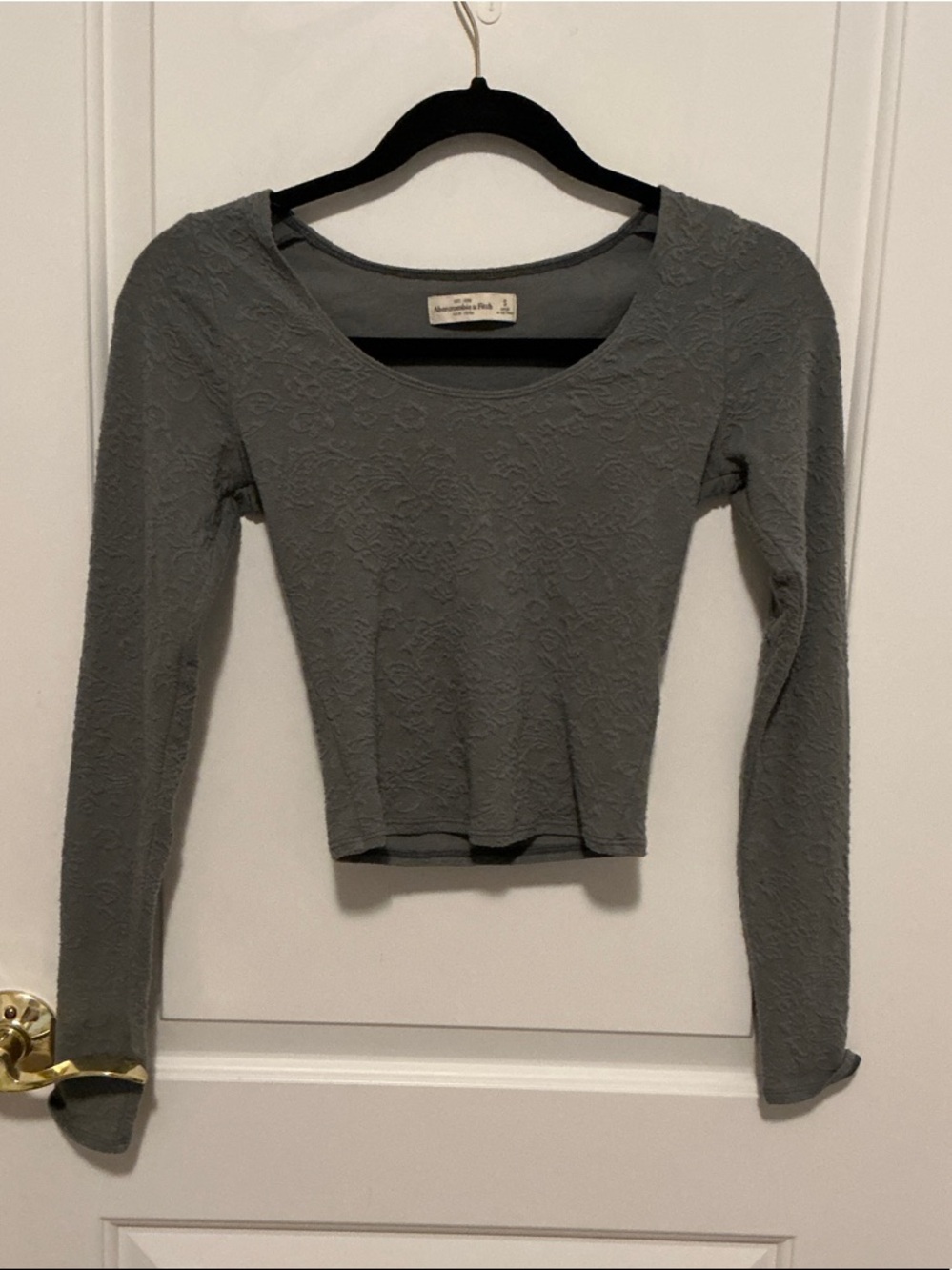 Abercrombie & Fitch Slate Gray Floral-Textured Long Sleeve Scoop Top